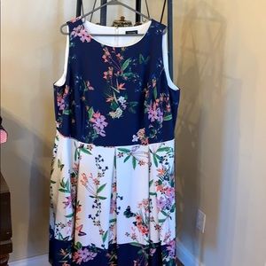 Tahari sleeveless dress